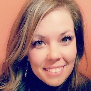 Meet your Posher, Catie